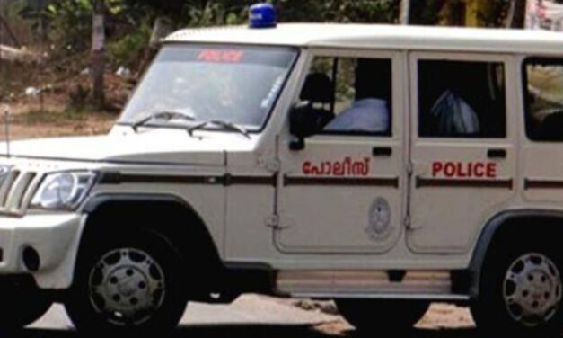 വ​യോ​ധി​ക​നെ തെ​ങ്ങി​ൽ കെ​ട്ടി​യി​ട്ട് മ​ർ​ദ്ദി​ച്ചു; ആ​റു പേ​ർ​ക്കെ​തി​രെ കേ​സ്
