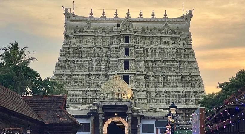 ശ്രീ പത്മനാഭസ്വാമി ക്ഷേത്രത്തിലെ വജ്ര-സ്വർണ മോഷണം; കൂടുതൽ അന്വേഷണത്തിന് പൊലീസ്