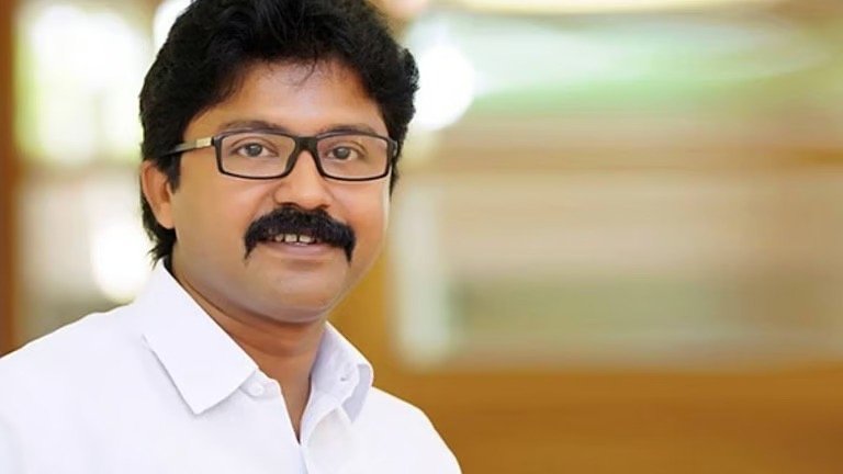 ബലാത്സംഗക്കേസ്: എൽദോസ് കുന്നപ്പിള്ളിയെ വെറുതെവിട്ടു; സീറ്റ് നിഷേധിച്ചാലും പാർട്ടി കൂറ് പോകില്ലെന്ന് മുൻ എംഎൽഎ