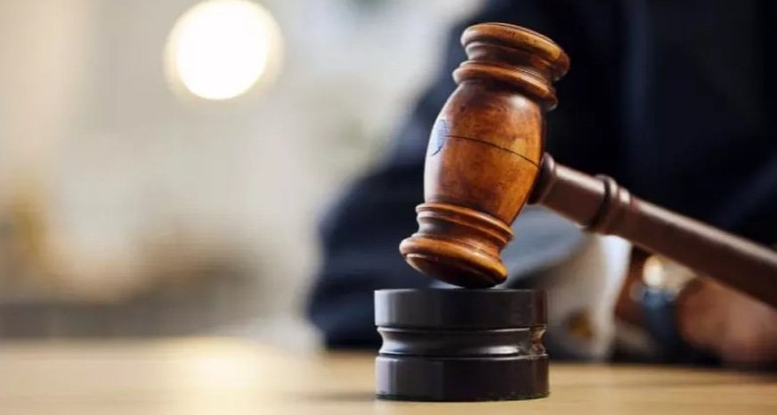 കൈ​ക്കൂ​ലി; വി​ല്ലേ​ജ് ഓ​ഫീ​സ​ര്‍​ക്കെ​തി​രേ അ​ന്വേ​ഷ​ണ​ത്തി​ന് ഉ​ത്ത​ര​വ്