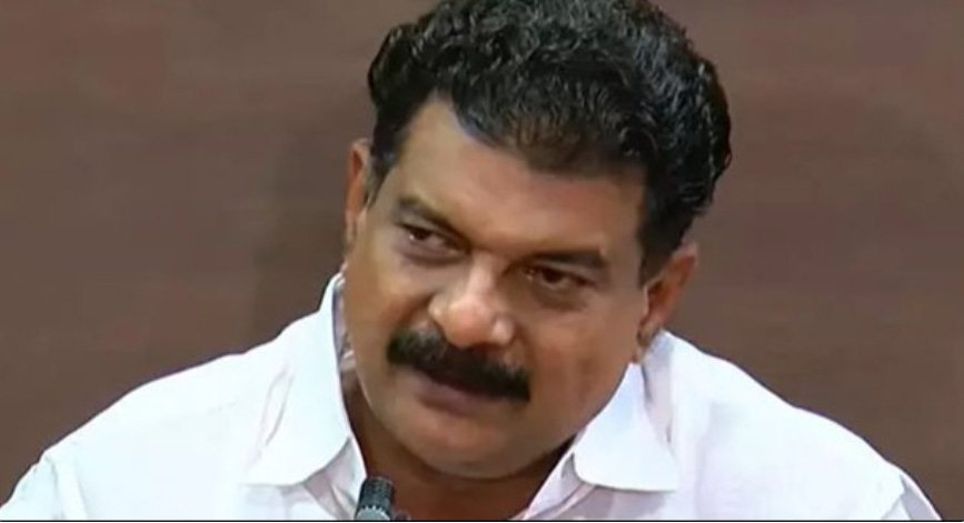 ബേ​പ്പൂ​രി​ലെ തോ​ൽ​വി: ബി​ജെ​പി-​സി​പി​എം ധാ​ര​ണ മൂ​ല​മാ​ണ് തോ​റ്റ​തെ​ന്ന് പി.വി. അ​ൻ​വ​ർ