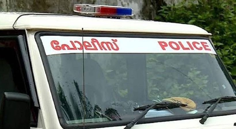 വിവാഹത്തിൽ നിന്ന് പിന്മാറണമെന്ന് ആവശ്യപ്പെട്ടതിന് യുവതിക്ക് ക്രൂര മർദനം; മരിച്ചെന്ന് കരുതി വഴിയിൽ ഉപേക്ഷിച്ചു, യുവാവ് അറസ്റ്റിൽ