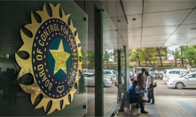 വേപ്പിംഗും സുരക്ഷാ വീഴ്ചയും; ഐപിഎൽ താരങ്ങൾക്കും ടീമുകൾക്കും പുതിയ പെരുമാറ്റച്ചട്ടം പുറത്തിറക്കി ബിസിസിഐ