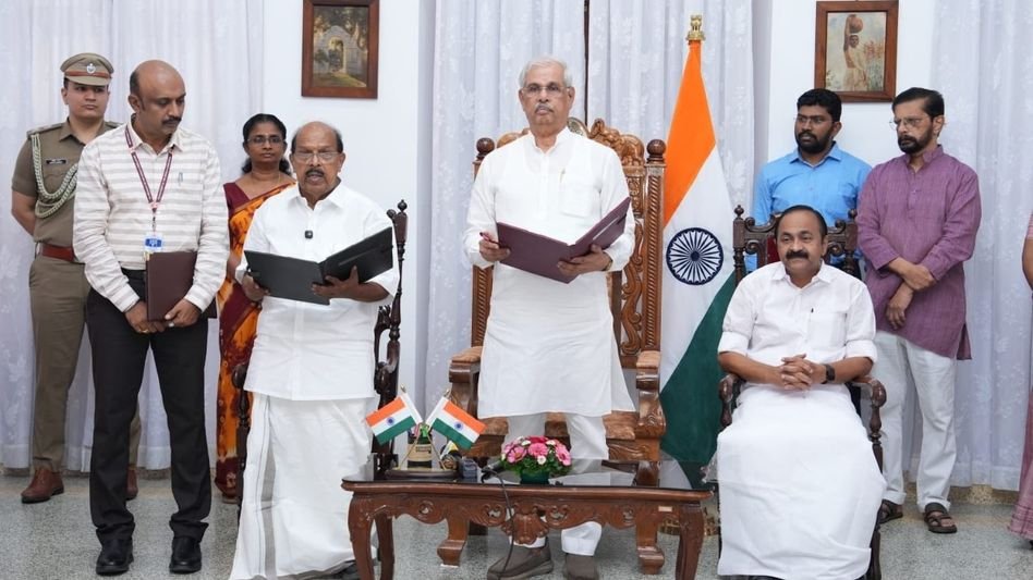 ജി. സുധാകരൻ പ്രോടെം സ്പീക്കറായി സത്യപ്രതിജ്ഞ ചെയ്തു; എം.എൽ.എമാരുടെ സത്യപ്രതിജ്ഞ നാളെ