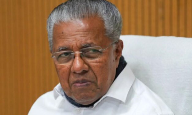 ‘വീ​ട്ടി​ൽ പോ​യി ചോ​ദി​ക്ക്’, ‘ഡാ​ഷ് മോ​നേ’ പ​രാ​മ​ർ​ശ​ങ്ങ​ൾ അ​വ​മ​തി​പ്പു​ണ്ടാ​ക്കി: പി​ണ​റാ​യി ന​യി​ക്കേ​ണ്ടെ​ന്ന് വി​മ​ർ​ശ​നം
