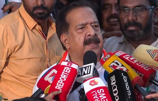 എല്ലാവരെയും ഉൾപ്പെടുത്തിക്കൊണ്ട് പോകാൻ കഴിയില്ല; 21 പേരെയല്ലേ മന്ത്രിയാക്കാൻ കഴിയൂ, രമേശ് ചെന്നിത്തല