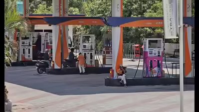ഇന്ധന വില വീണ്ടും കൂട്ടി; പെട്രോള്‍ ലിറ്ററിന് 86 പൈസയും ഡീസല്‍ ലിറ്ററിന് 83 പൈസയും വര്‍ധിപ്പിച്ചു