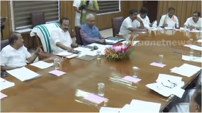 ഒടുവിൽ മൂന്നാം നാൾ തീരുമാനം, ഒരു തർക്കവുമില്ലെന്ന് മുഖ്യമന്ത്രി; മന്ത്രിമാരുടെ വകുപ്പുകളിൽ മാറ്റങ്ങൾ, ഫിഷറീസ് ലീഗിന് തന്നെ