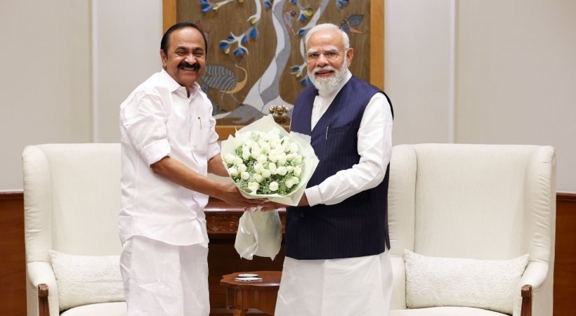 പ്രധാനമന്ത്രി മോദിയെ കണ്ട് മുഖ്യമന്ത്രി വി ഡി സതീശന്‍; റെയില്‍വേ, എയിംസ്, ദേശീയപാത തുടങ്ങിയ കാര്യങ്ങളില്‍ ചര്‍ച്ച
