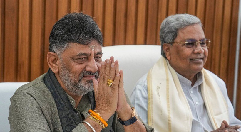 കര്‍ണാടകയെ ഇനി ഡി കെ ശിവകുമാര്‍ നയിക്കും; മുഖ്യമന്ത്രി സ്ഥാനത്ത് നിന്ന് രാജി പ്രഖ്യാപിച്ച് സിദ്ധരാമയ്യ