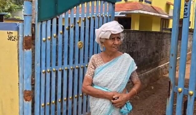 വർക്കലയിൽ വയോധികയെ വീട്ടിൽ നിന്ന് പുറത്താക്കി മകൾ; കേസെടുത്ത് പൊലീസ്