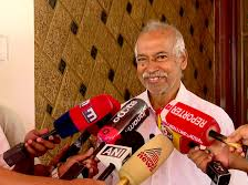 വി. കുഞ്ഞികൃഷ്ണൻ പയ്യന്നൂർ മണ്ഡലത്തിൽ വിജയത്തിലേക്ക്