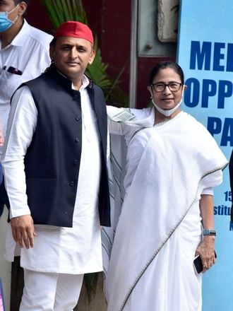 മമതയെ കാണാൻ അഖിലേഷ്, ബംഗാളിൽ എത്തും