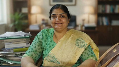 ബയോളജി അധ്യാപിക വിവർത്തനത്തിന്റെ മറവിൽ ചോർത്തിയത് ‘നീറ്റ്’ ചോദ്യപ്പേപ്പറിന്റെ പകുതിയോളം ഭാഗം
