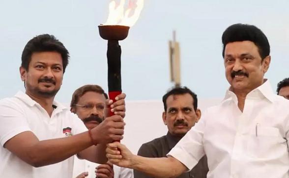 ഉദയനിധി ഡിഎംകെയെ നയിച്ചേക്കും: രാഷ്ട്രീയയാത്ര തളർച്ചയില്ലാതെ തുടരുമെന്ന് സ്റ്റാലിൻ