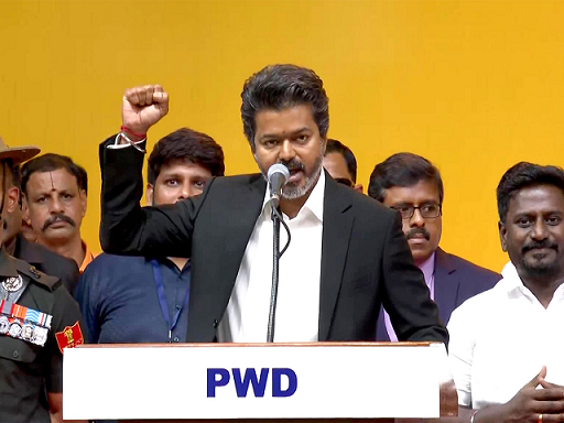 200 യൂണിറ്റ്‌ സൗജന്യ വൈദ്യുതി, സ്ത്രീ സുരക്ഷക്ക് പ്രത്യേക സ്ക്വാഡ്; ജനത്തിന്‍റെ ഒരു പൈസ പോലും തൊടില്ല: വിജയ്‌