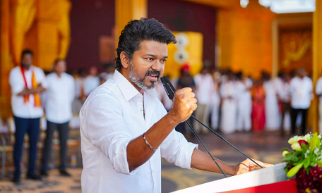‘അംഗീകരിക്കാനാകില്ല, അടിയന്തരമായി പിൻവലിക്കണം’: ഇന്ധന വിലവർധനയ്‌ക്കെതിരേ മുഖ്യമന്ത്രി വിജയ്