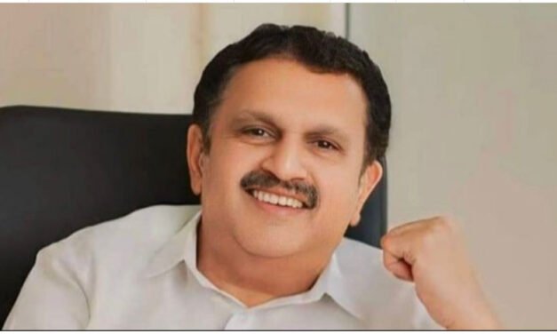 ആ​രോ​ഗ്യ​മ​ന്ത്രി​യെ ‘കി​ങ്ങി​ണി മോ​ന്‍’ എ​ന്ന ക​മ​ന്‍റി​ട്ട് ആ​ക്ഷേ​പി​ച്ചു; സി​പി​എം പ്ര​വ​ർ​ത്ത​ക​നെ​തി​രെ കേ​സ്