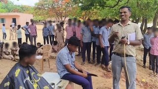 മുട്ടിവെട്ടാതെ സ്കൂളിലെത്തിയ വിദ്യാർത്ഥികൾക്ക് ‘ഫ്രീ ഹെയർകട്ട്’; പണം കായികാധ്യാപകൻ്റെ സ്വന്തം പോക്കറ്റിൽ നിന്ന്