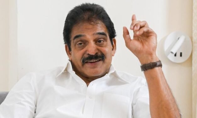 ‘അധികാരമേറ്റ് ഒരു മാസത്തിനുള്ളിൽ, യുഡിഎഫ് ഇന്ദിര ഗ്യാരണ്ടി നടപ്പിലാക്കി, ഇനിമുതൽ സ്ത്രീകൾക്ക് എല്ലാ മാസവും ആയിരക്കണക്കിന് രൂപ ലാഭിക്കാം’; കെ സി വേണുഗോപാൽ