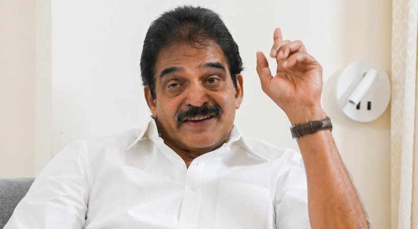 ‘അധികാരമേറ്റ് ഒരു മാസത്തിനുള്ളിൽ, യുഡിഎഫ് ഇന്ദിര ഗ്യാരണ്ടി നടപ്പിലാക്കി, ഇനിമുതൽ സ്ത്രീകൾക്ക് എല്ലാ മാസവും ആയിരക്കണക്കിന് രൂപ ലാഭിക്കാം’; കെ സി വേണുഗോപാൽ
