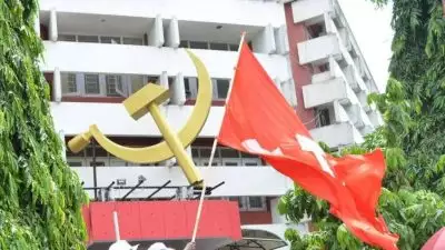 സിപിഎം സെക്രട്ടേറിയറ്റിന്റെ റിവ്യൂ റിപ്പോര്‍ട്ടില്‍ മൂന്ന് തിരുത്ത്