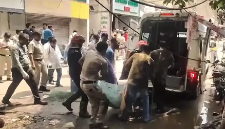 ഡൽഹി തീപിടിത്തം: മരിച്ചവരുടെ കുടുംബങ്ങൾക്ക് 10 ലക്ഷം രൂപ ധനസഹായം; ചികിത്സാച്ചെലവ് സർക്കാർ വഹിക്കും