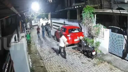 കലൂരിൽ യുവതികൾക്ക് നേരെ ആക്രമണം; മൂന്ന് പേർ പൊലീസ് പിടിയിൽ