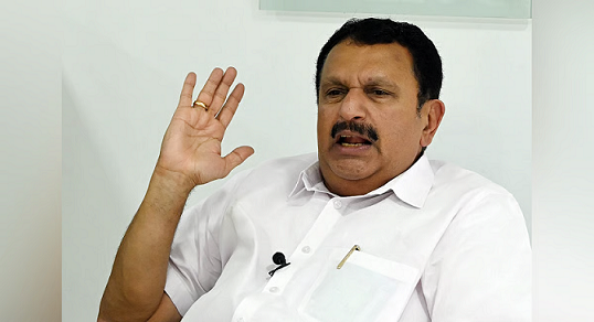 വൃത്തിഹീനമായ തട്ടുകടകൾ പൂട്ടിക്കുമെന്ന് മന്ത്രി കെ മുരളീധരൻ